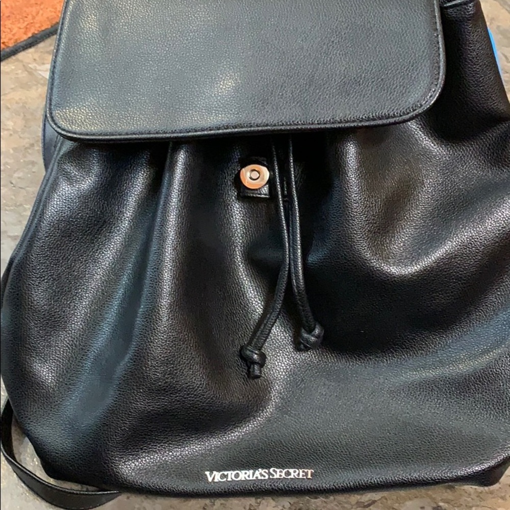 VS pleather bucket/ backpack 🎒 bag